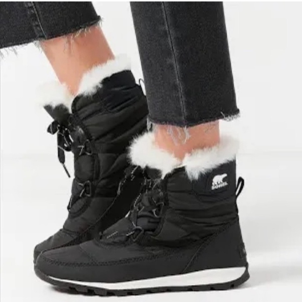 SOREL Whitney Short Lace Boot Size 5